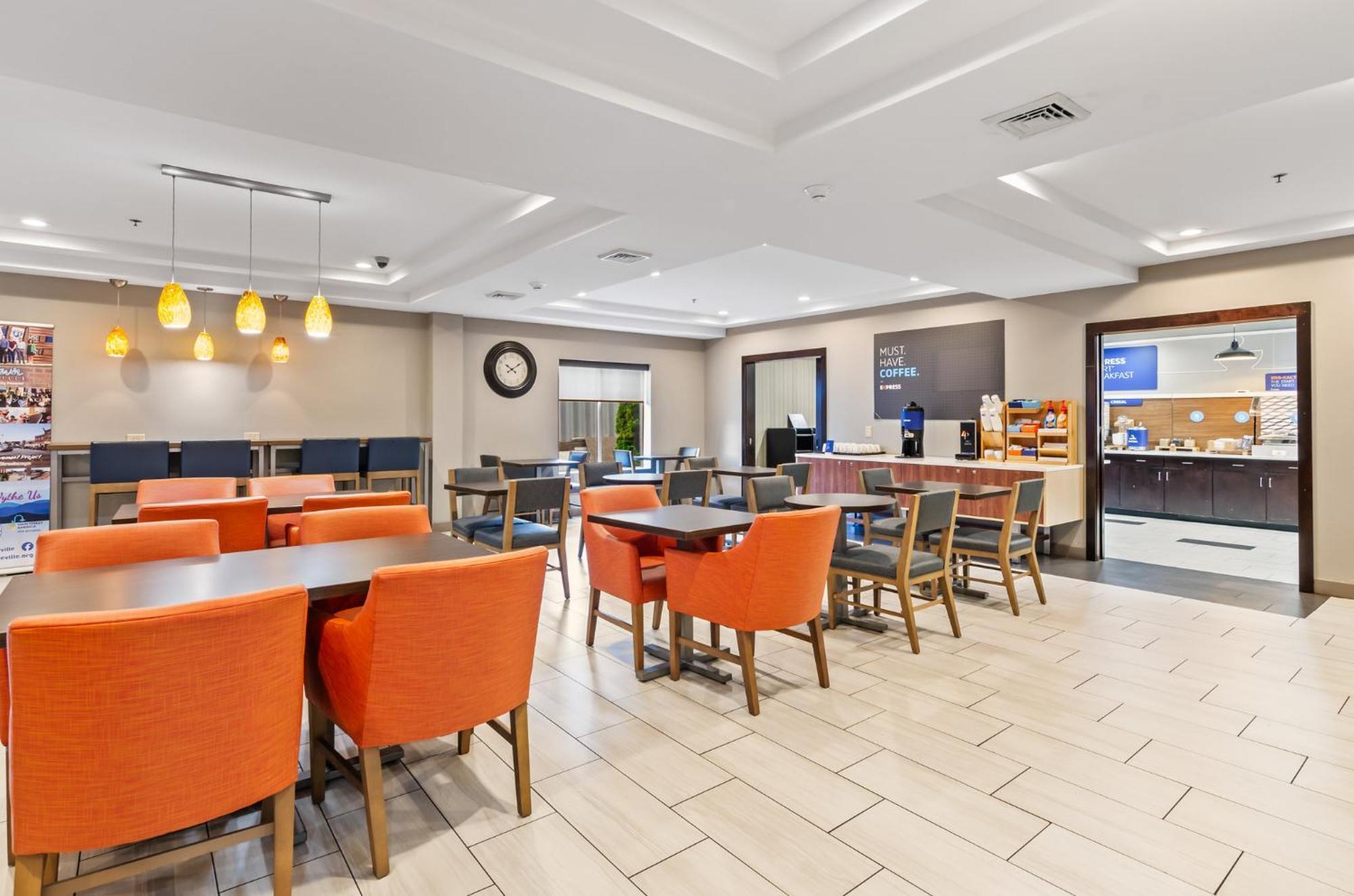 Holiday Inn Express & Suites Wytheville By Ihg Eksteriør billede